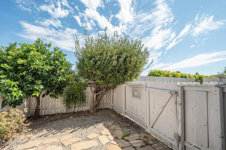 Highwood patio 1