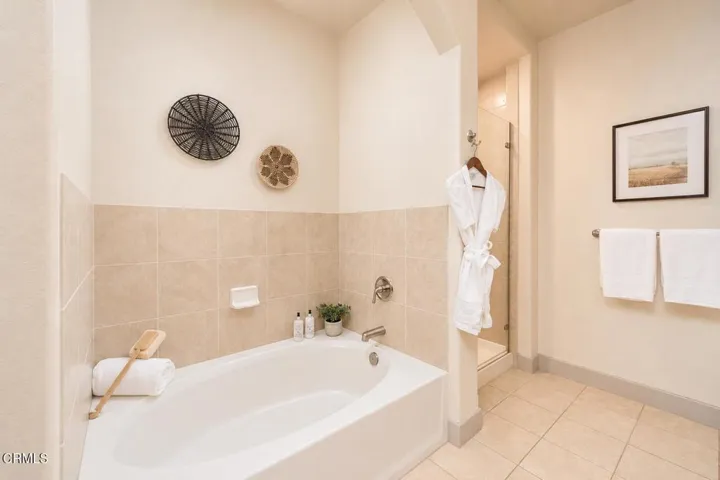 Bathroom2