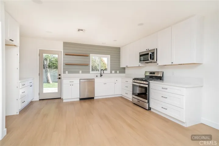 652 E Yale Street, Ontario, California 91764