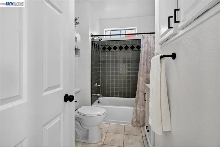 111 Garretson Ave, Rodeo, California 94572