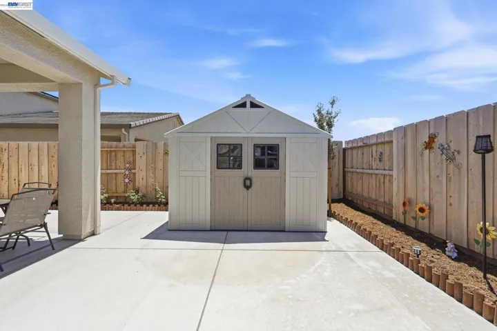 2249 Enchantment, Manteca, California 95337