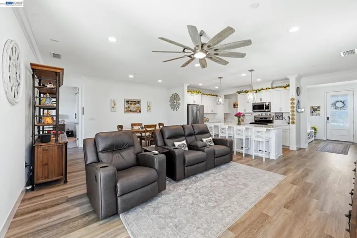 2249 Enchantment, Manteca, California 95337