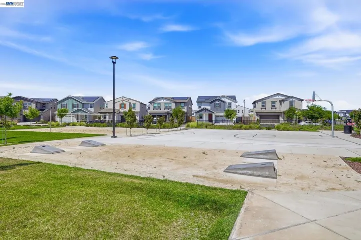 2249 Enchantment, Manteca, California 95337
