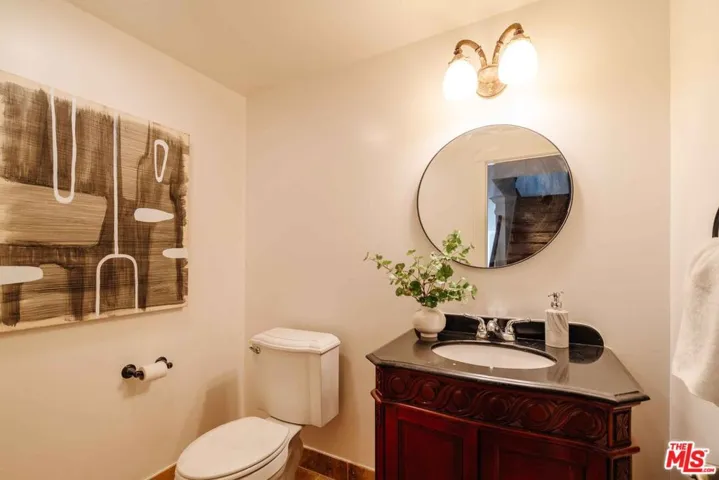 17158 Palisades Circle, Pacific Palisades, California 90272
