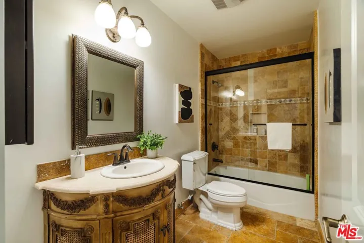 17158 Palisades Circle, Pacific Palisades, California 90272