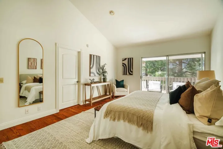 17158 Palisades Circle, Pacific Palisades, California 90272