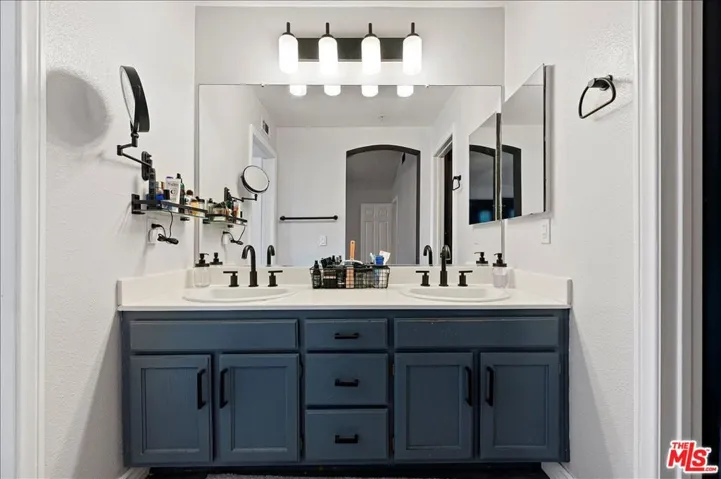 432 Middlebury Court, Claremont, California 91711