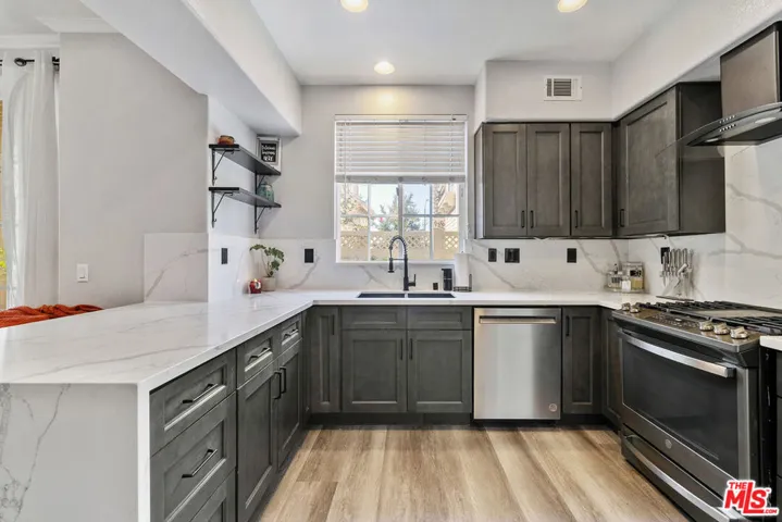 432 Middlebury Court, Claremont, California 91711