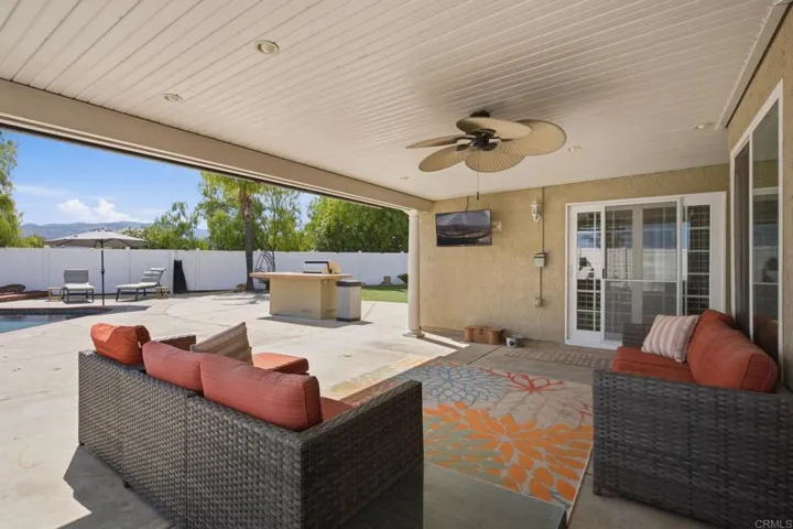 35369 Chiwi Circle, Wildomar, California 92595