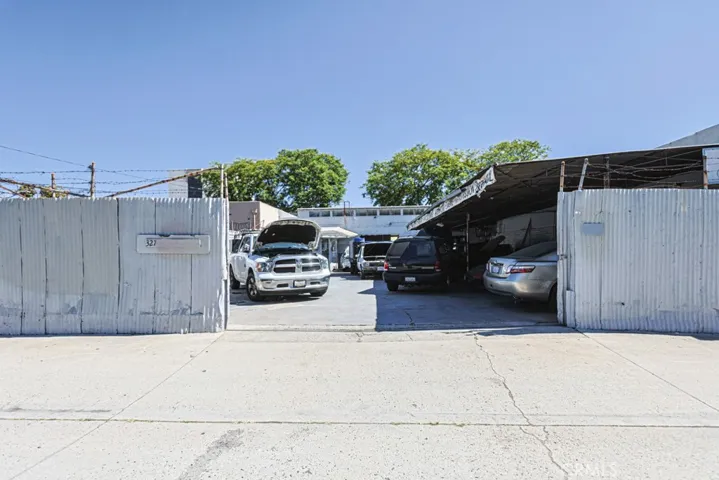 327 W 17th, Santa Ana, California 92706