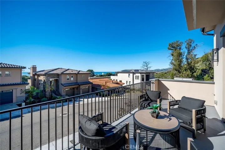 2732 Barcelona Street, Pismo Beach, California 93449