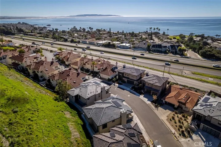 2732 Barcelona Street, Pismo Beach, California 93449