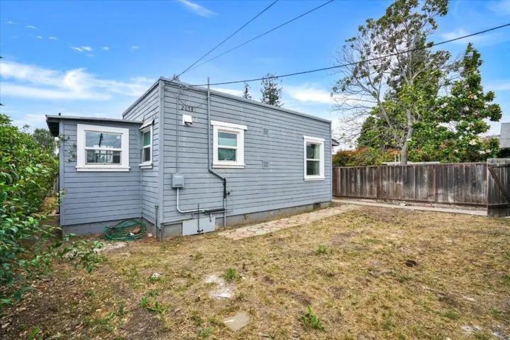 20583 Cambridge Avenue, Hayward, California 94541