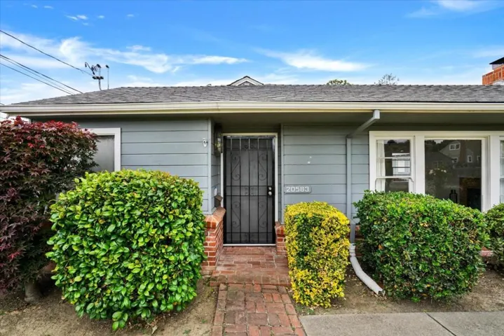 20583 Cambridge Avenue, Hayward, California 94541