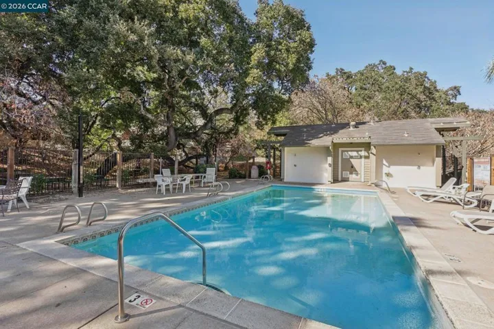 600 Suntree Lane 608, Pleasant Hill, California 94523
