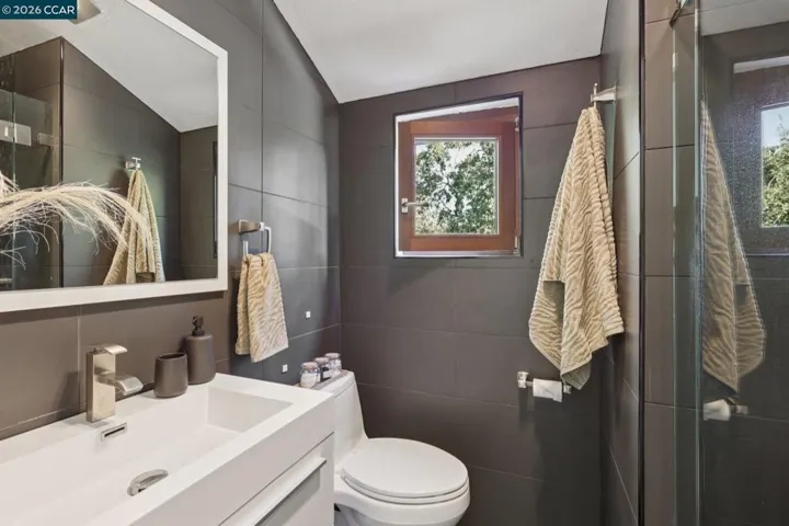 600 Suntree Lane 608, Pleasant Hill, California 94523
