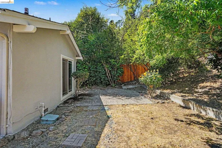 649 Moraga Way, Orinda, California 94563-4246