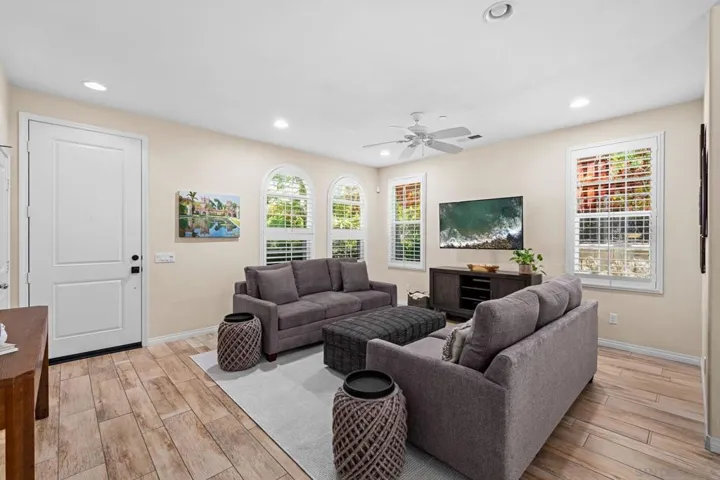 3598 Summit Trail, Carlsbad, California 92010