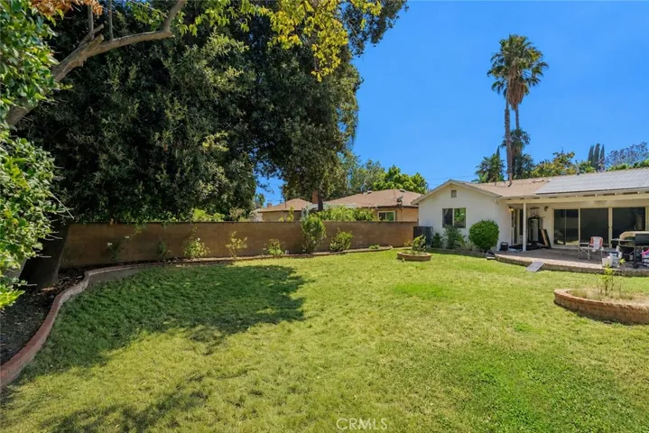 10228 Encino Avenue, Northridge, California 91325