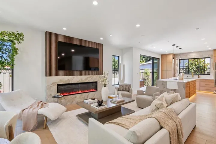 401 Grand Street, Redwood City, California 94062
