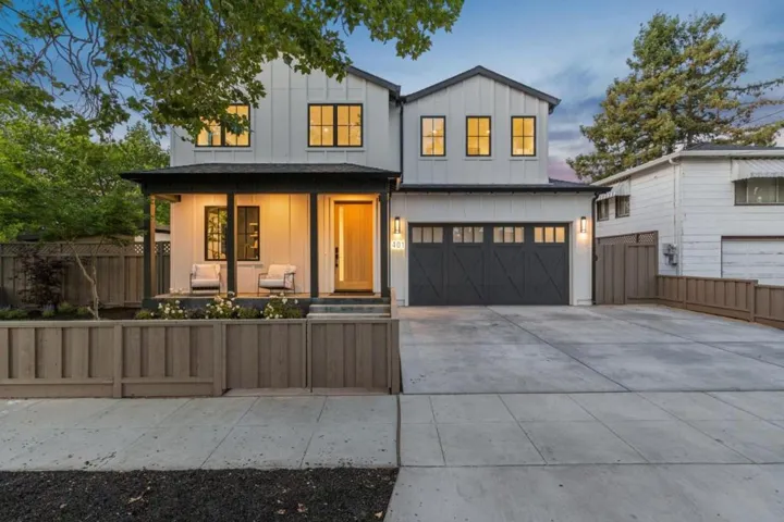401 Grand Street, Redwood City, California 94062