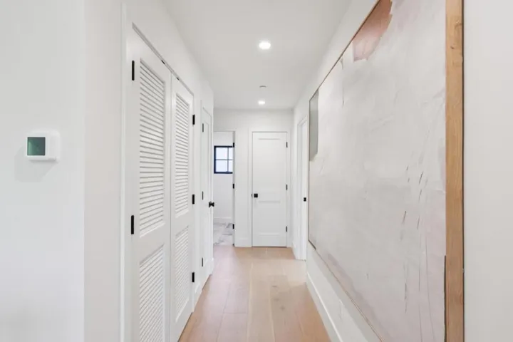 401 Grand Street, Redwood City, California 94062