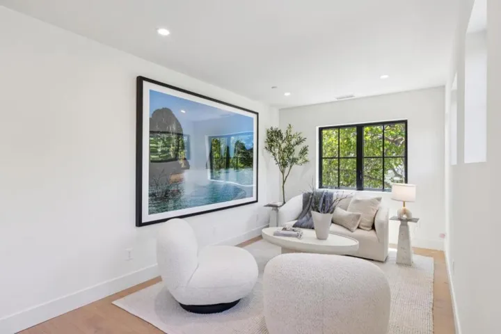 401 Grand Street, Redwood City, California 94062
