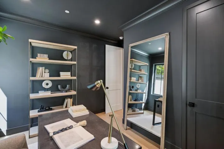 401 Grand Street, Redwood City, California 94062