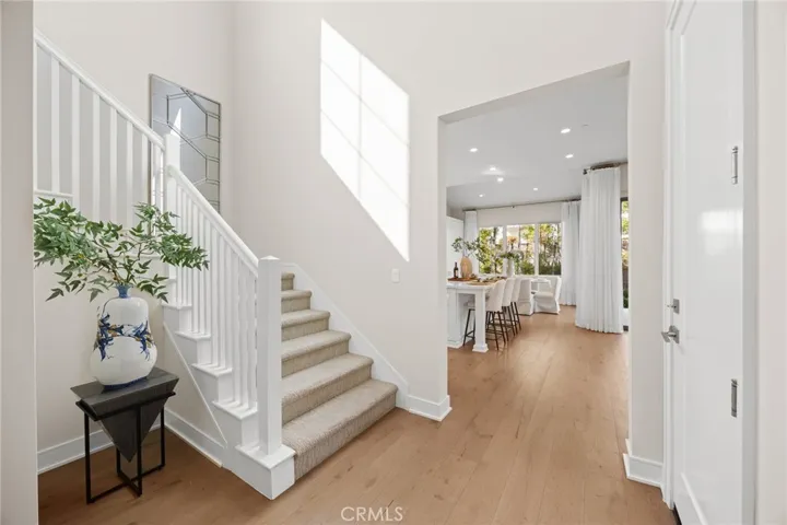 149 Winnett, Irvine, California 92602