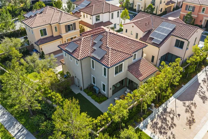 149 Winnett, Irvine, California 92602