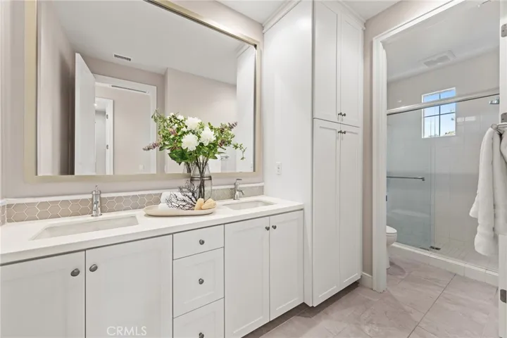 149 Winnett, Irvine, California 92602