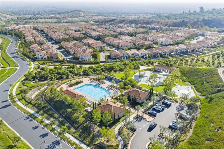 149 Winnett, Irvine, California 92602