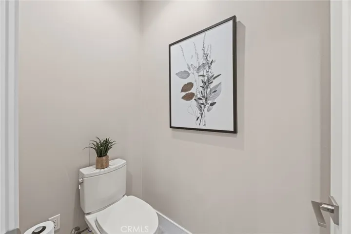 149 Winnett, Irvine, California 92602