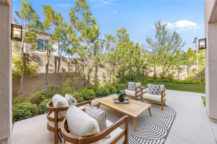 149 Winnett, Irvine, California 92602