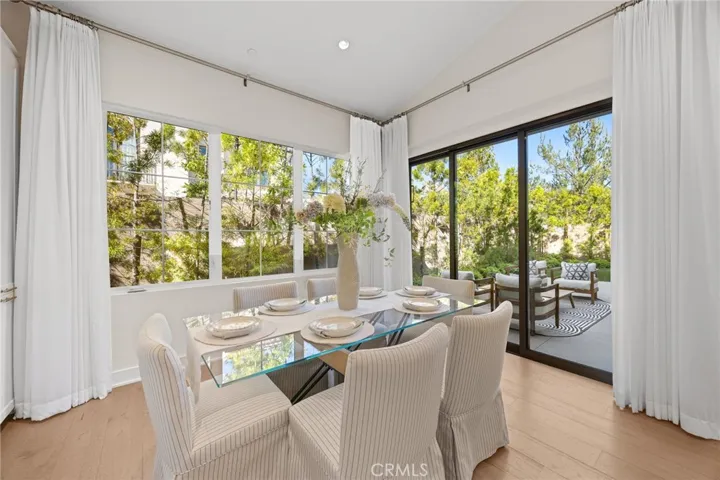 149 Winnett, Irvine, California 92602