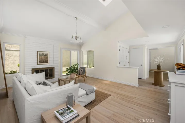 12 Blackswan, Irvine, California 92604