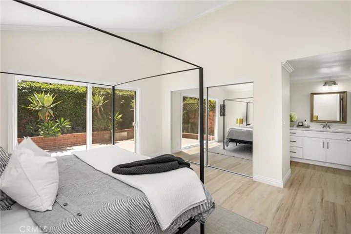 12 Blackswan, Irvine, California 92604