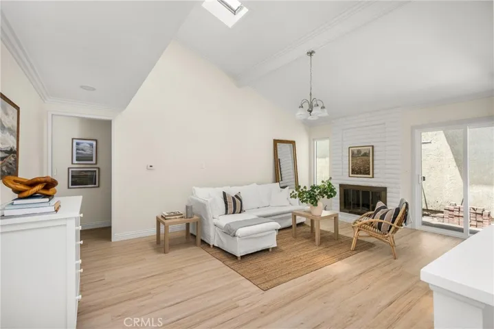 12 Blackswan, Irvine, California 92604