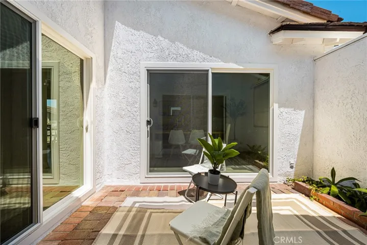 12 Blackswan, Irvine, California 92604
