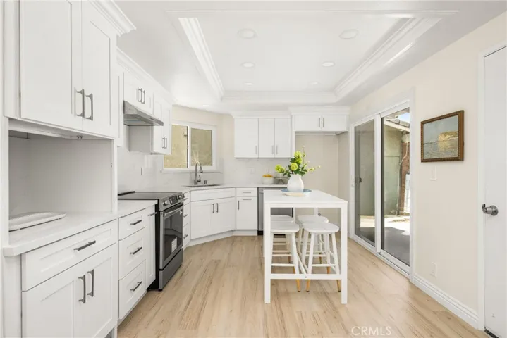 12 Blackswan, Irvine, California 92604