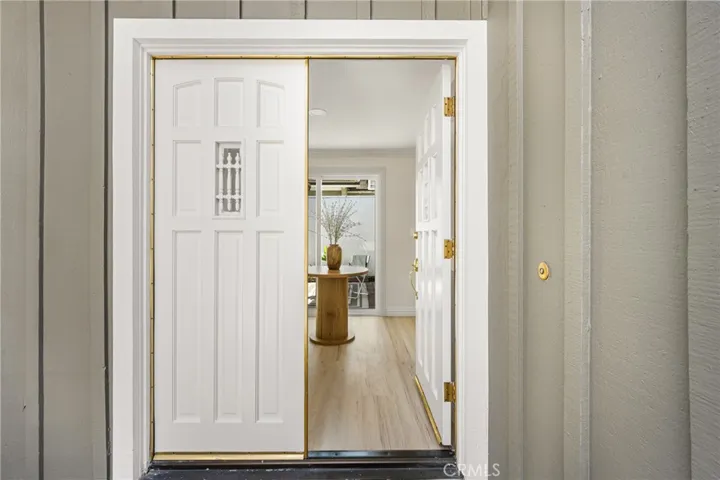 12 Blackswan, Irvine, California 92604
