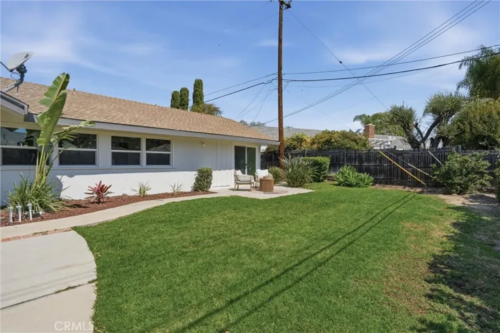 13032 Earlham, Santa Ana, California 92705