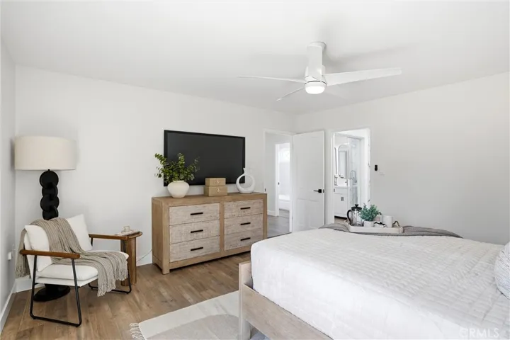 13032 Earlham, Santa Ana, California 92705