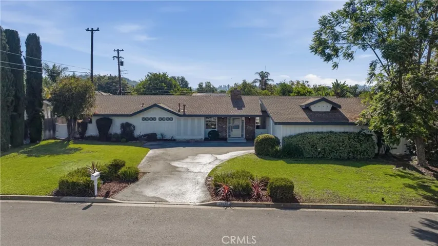 13032 Earlham, Santa Ana, California 92705