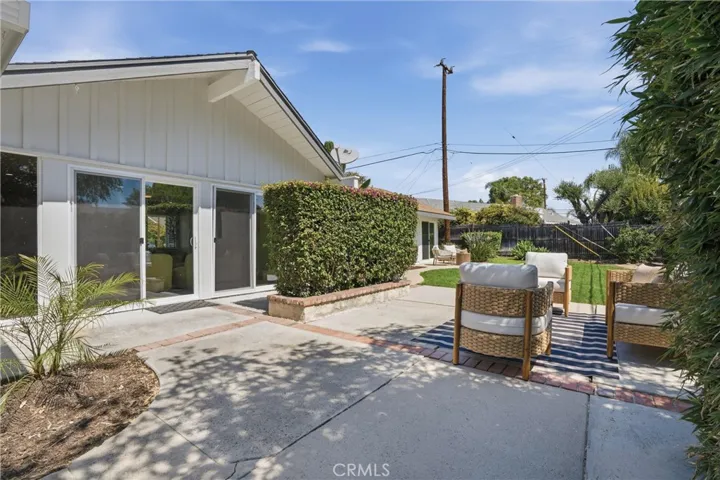 13032 Earlham, Santa Ana, California 92705