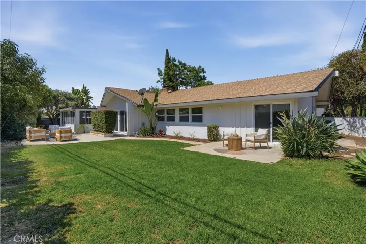 13032 Earlham, Santa Ana, California 92705