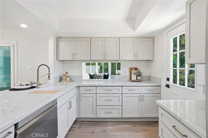 13032 Earlham, Santa Ana, California 92705