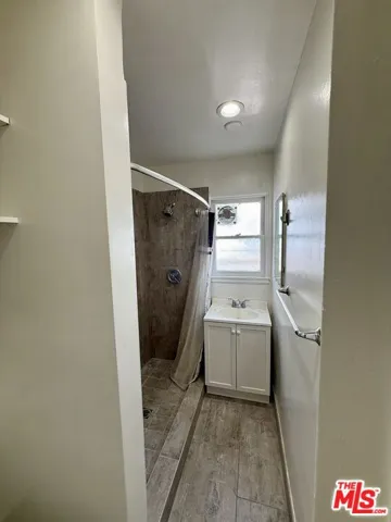 221 S Kenwood Street 6, Glendale, California 91205