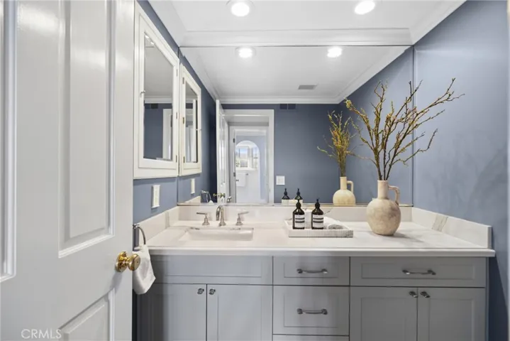 2606 Lighthouse, Corona Del Mar, California 92625