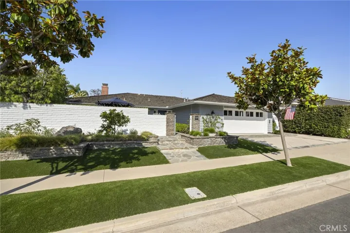 2606 Lighthouse, Corona Del Mar, California 92625